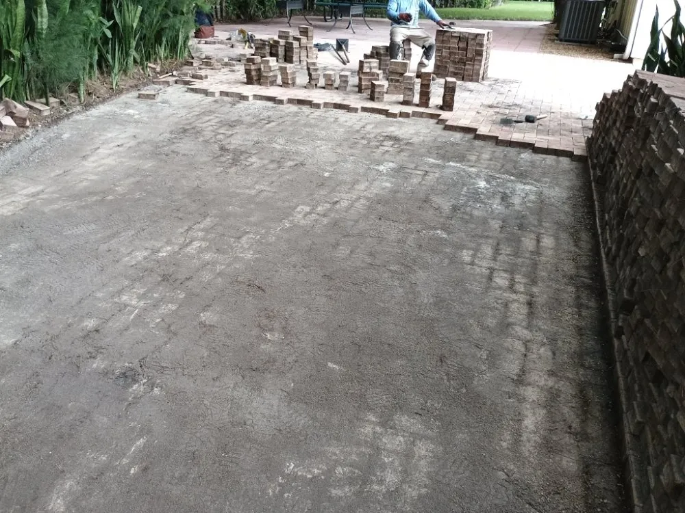 Custom residential landscaping in Haverhill, FL by Adony's Lawn Care