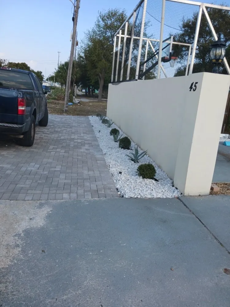 Local landscaping services experts serving Haverhill, FL - Adony's Lawn Care