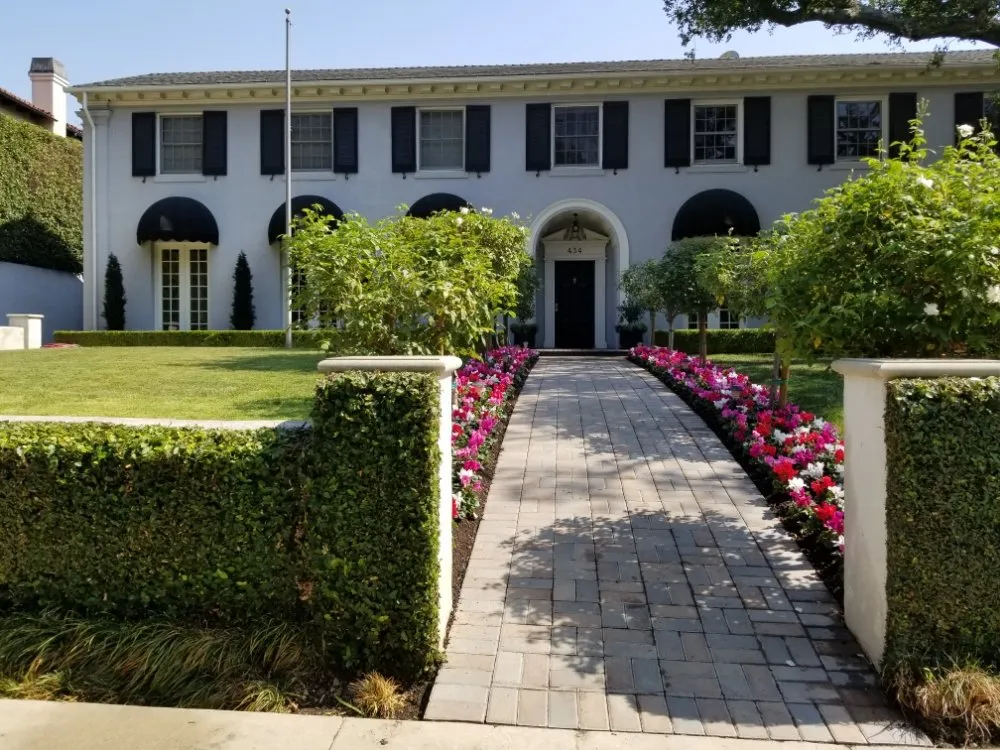 Reliable lawn care service in Los Angeles, CA by adrian landscape