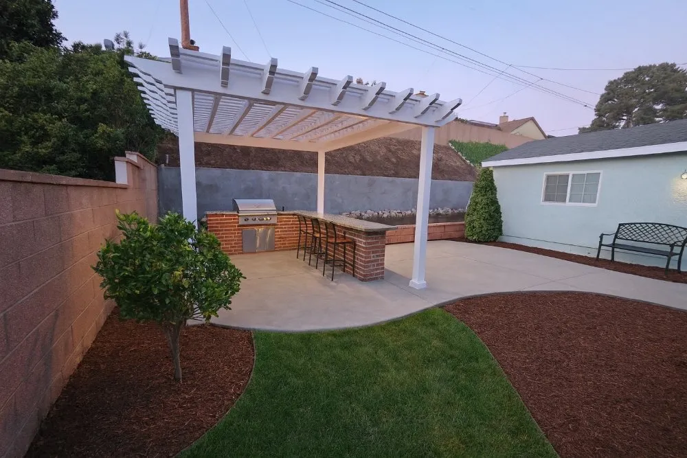 Custom landscape design for beautiful yards in San Fernando Valley, CA by Adrian Rosales Landscaping and Hardscape