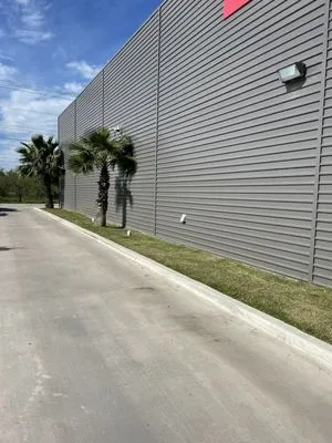 Adrian’s Cuts Logo