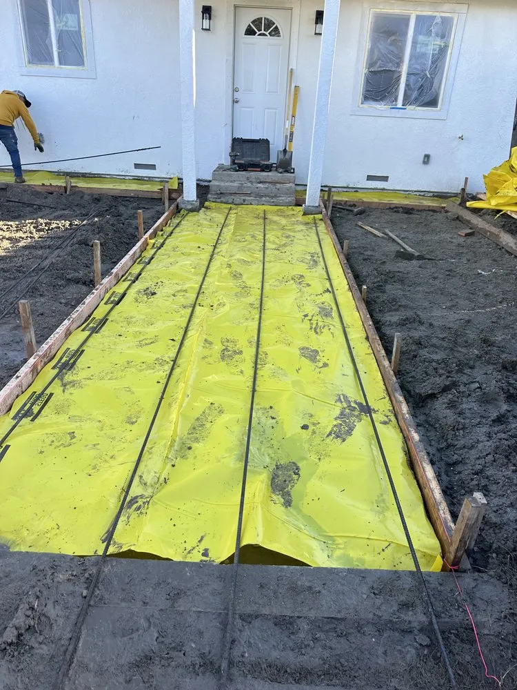 Affordable yard maintenance for homes in French Camp, CA by Adrian’s Gardening