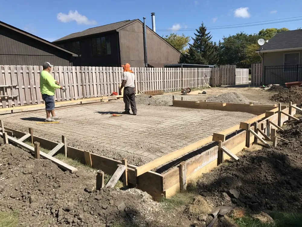 Affordable lawn care service experts serving Mundelein, IL - Adrian's Landscape