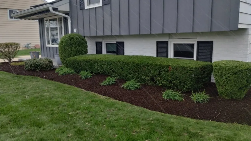 Affordable outdoor landscaping in Glen Ellyn, IL by Adrian's Landscaping