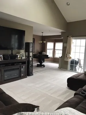 Advance Cleaning Services Logo