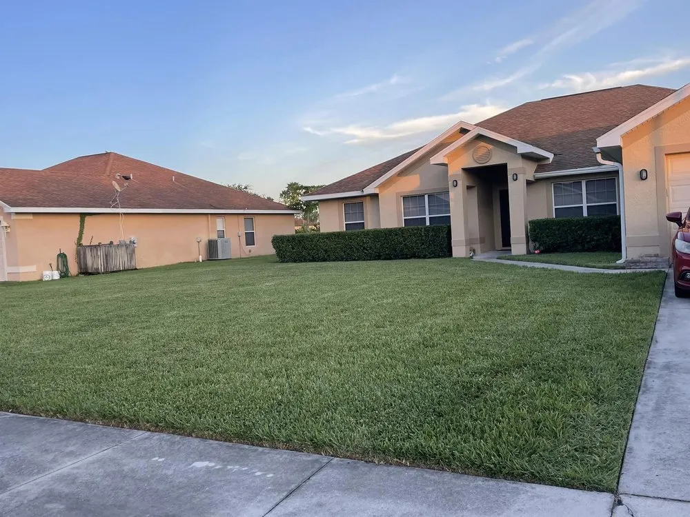 Reliable yard maintenance in Lehigh Acres, FL - Advance Green Lawn Care