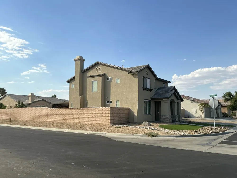 Professional yard cleanup service in Palm Desert, CA - Advance Landscape & demo service