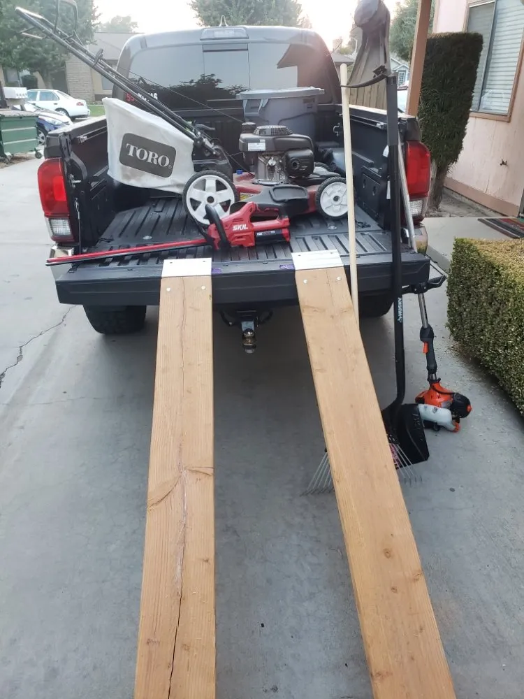 Affordable lawn care service experts serving Visalia, CA - Advance Lawn Care