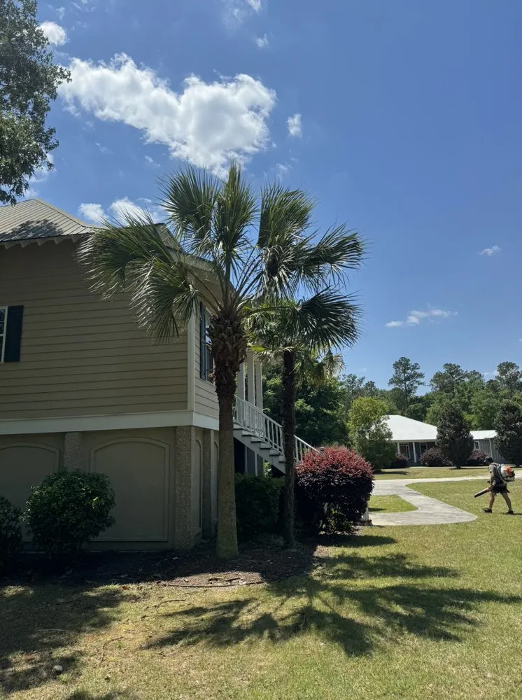 Custom garden landscaping in Beaufort, SC - Advanced Home and Lawn