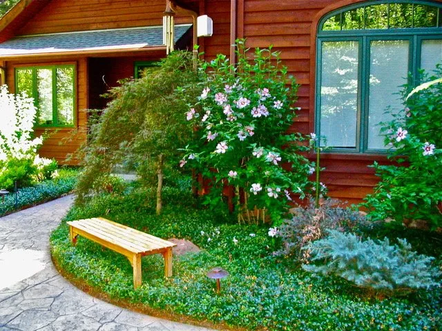 Custom yard maintenance in Grants Pass, OR by Advanced Landscape Maintenance