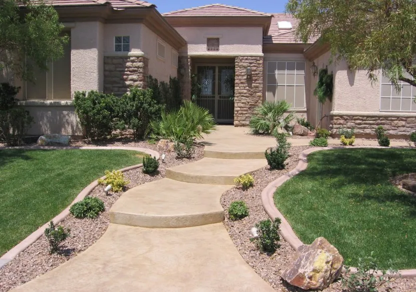 Reliable outdoor landscaping near you in Saint Petersburg, FL by Advanced landscape