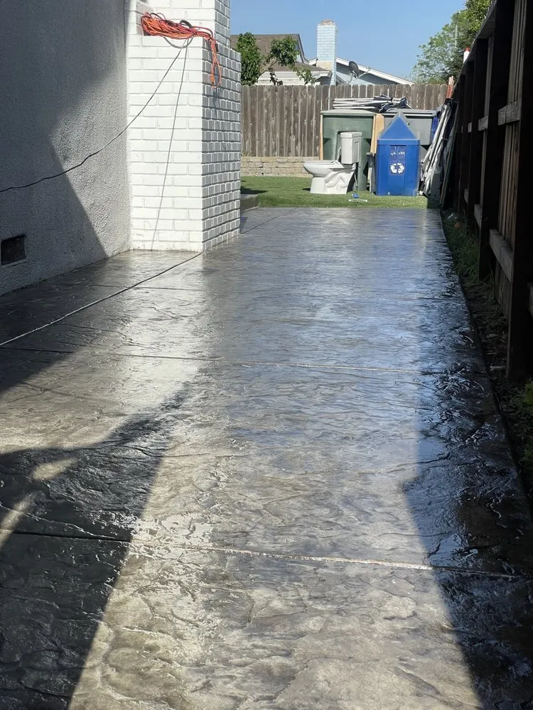 Trusted lawn care service in Fresno, CA by Advanced Landscaping