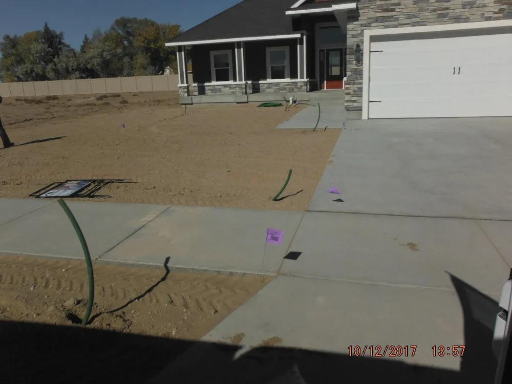 Expert lawn care service experts serving Idaho Falls, ID - Advanced Landscaping