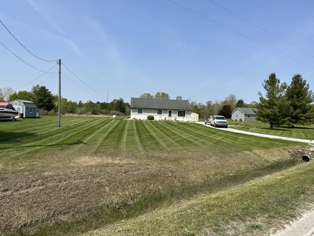 Custom yard cleanup service experts serving North Street, MI - Advanced Lawn & Landscape
