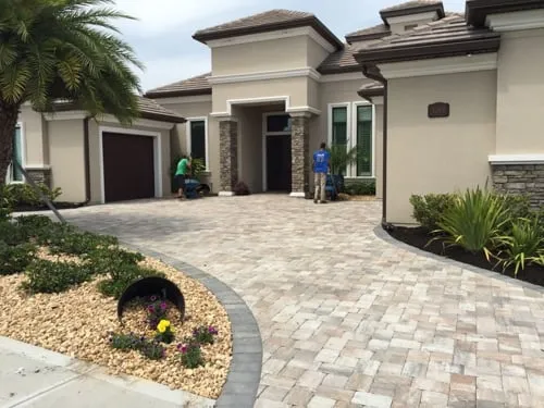 Trusted yard maintenance in Melbourne, FL by Advanced Lawn & Landscaping