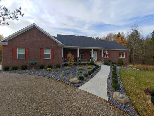 Advanced Lawn and Landscaping