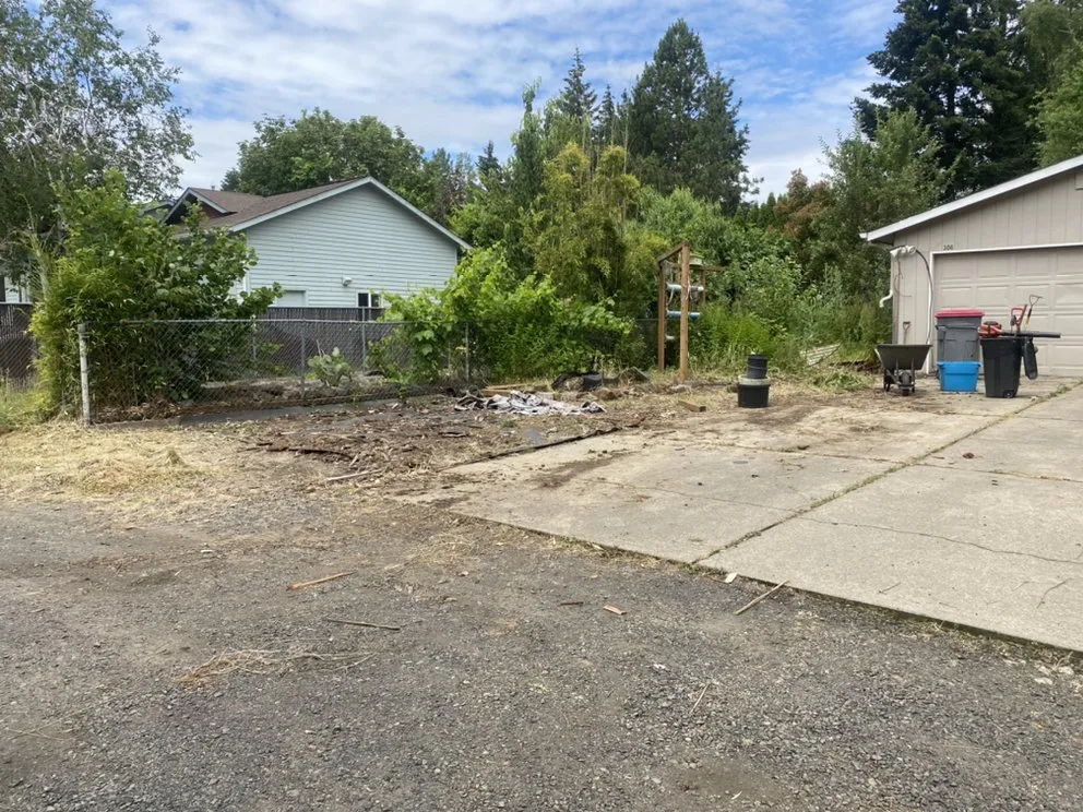 Top-rated residential landscaping experts serving Amity, OR - Advanced Lawn Care