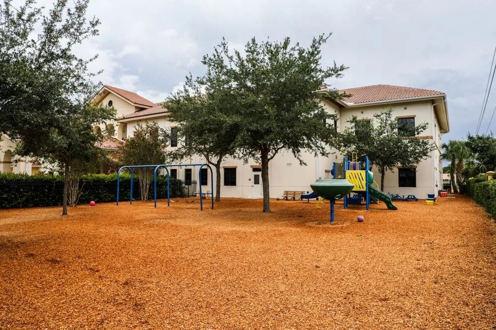 Local landscape design experts serving Boynton Beach, FL - Advanced Mulch