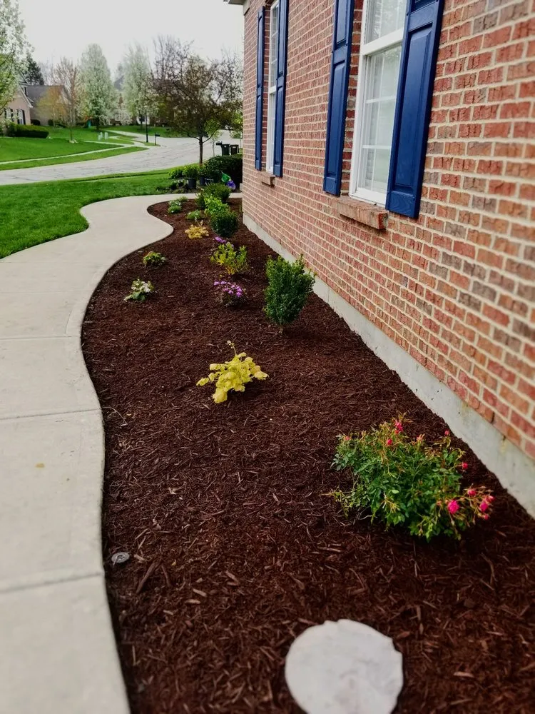Local yard maintenance experts serving Lebanon, OH - Advanced Nutrient Lawn Services