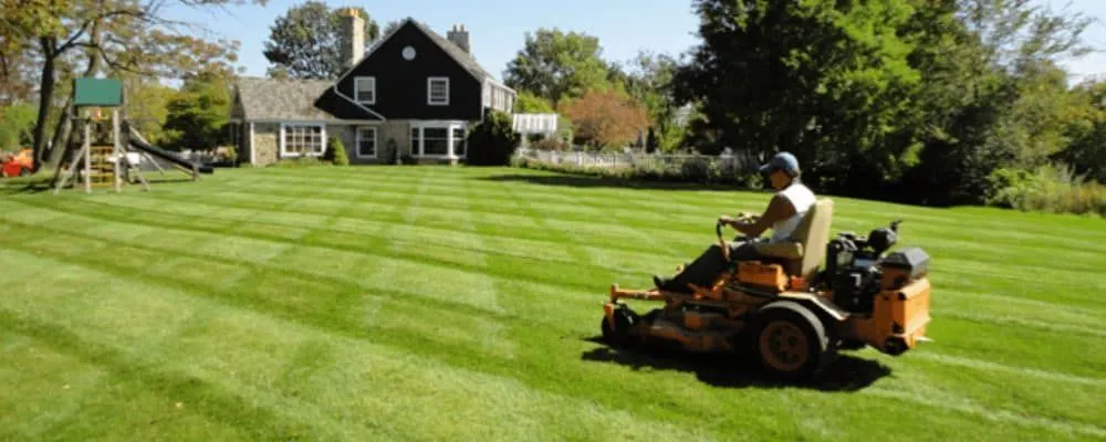 Top-rated yard maintenance in St. Charles, IL by Advanced Property Services