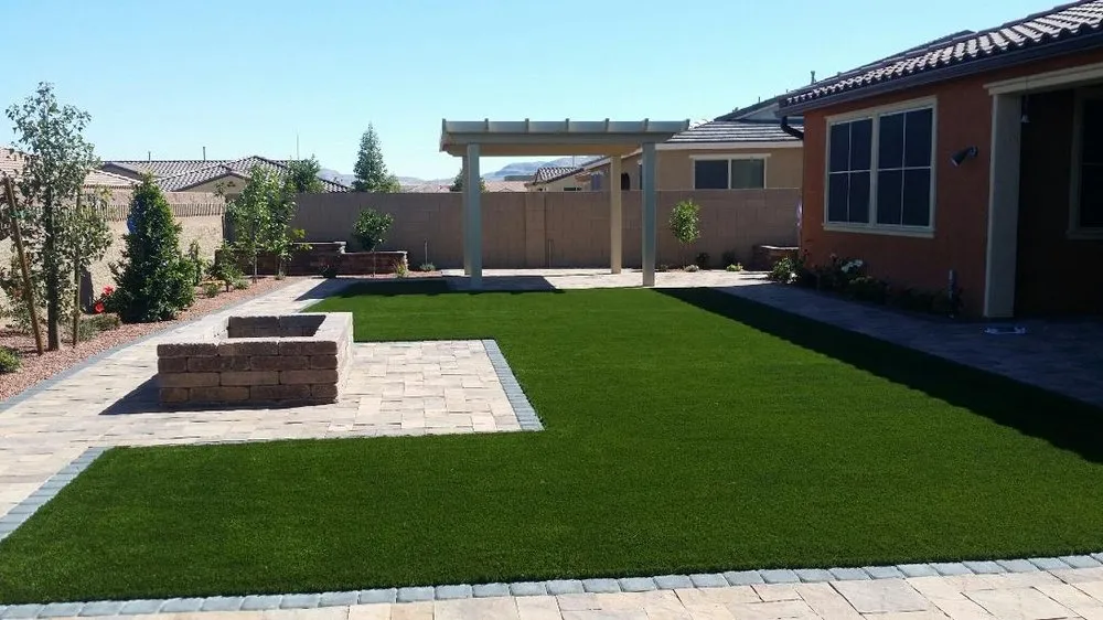 Professional landscaping services experts serving Las Vegas, NV - Advantage Landscape