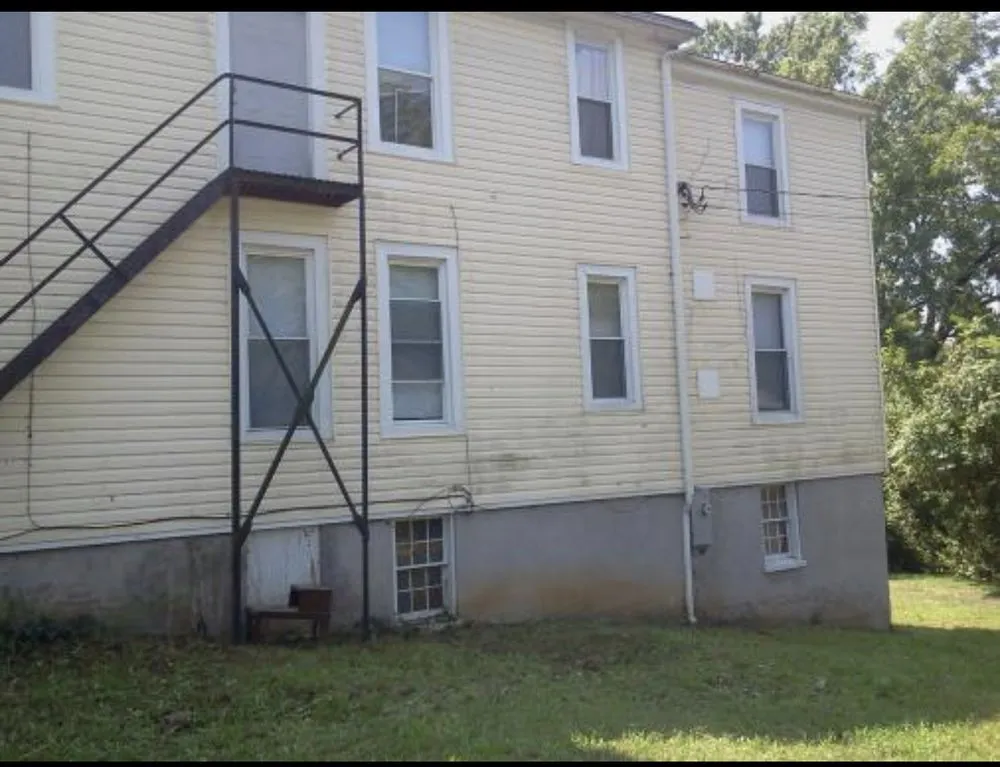 Custom garden landscaping in Lynchburg, VA by Advantage Landscaping