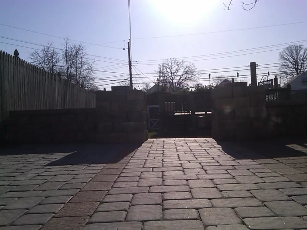 Trusted residential landscaping with custom design in Baltimore, MD by Advantage Lawn & Landscaping