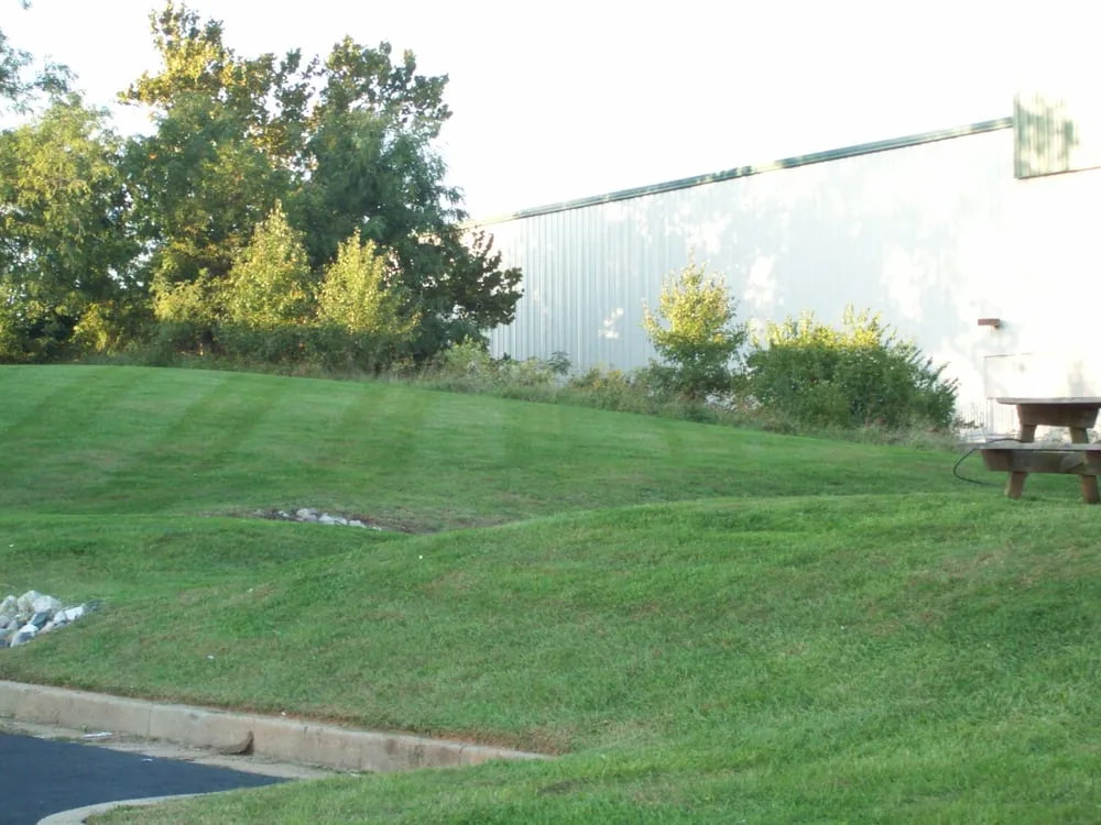 Top-rated outdoor landscaping in Baltimore, MD - Advantage Lawn & Landscaping