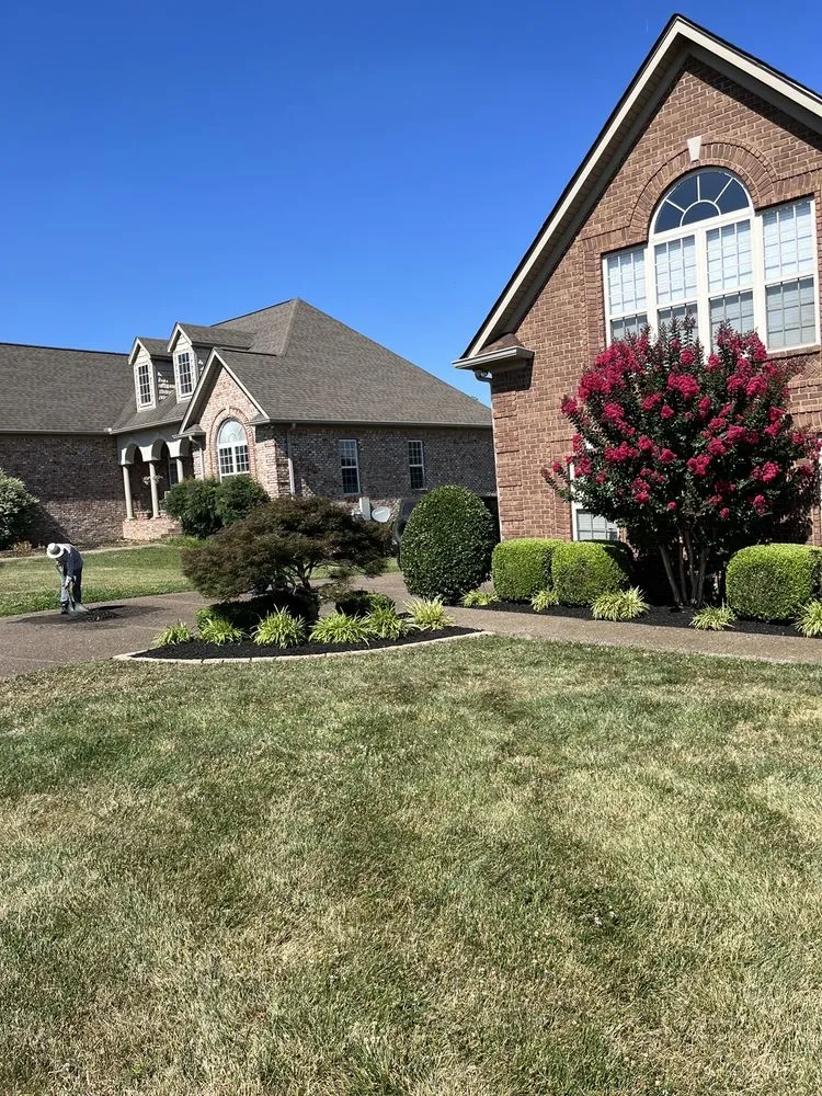 Top-rated landscaping services in Lebanon, TN by Advantage Lawn and Landscape