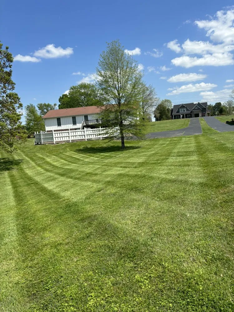Professional lawn mowing service in Lebanon, TN by Advantage Lawn and Landscape
