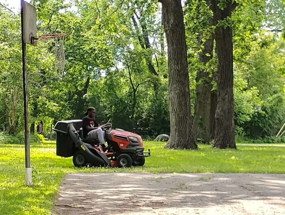 Custom yard maintenance in Gary, IN by Advocate for Life Community Outreach