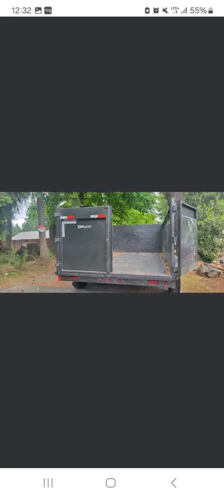Affordable yard cleanup service in Federal Way, WA by AE Demolition and Construction