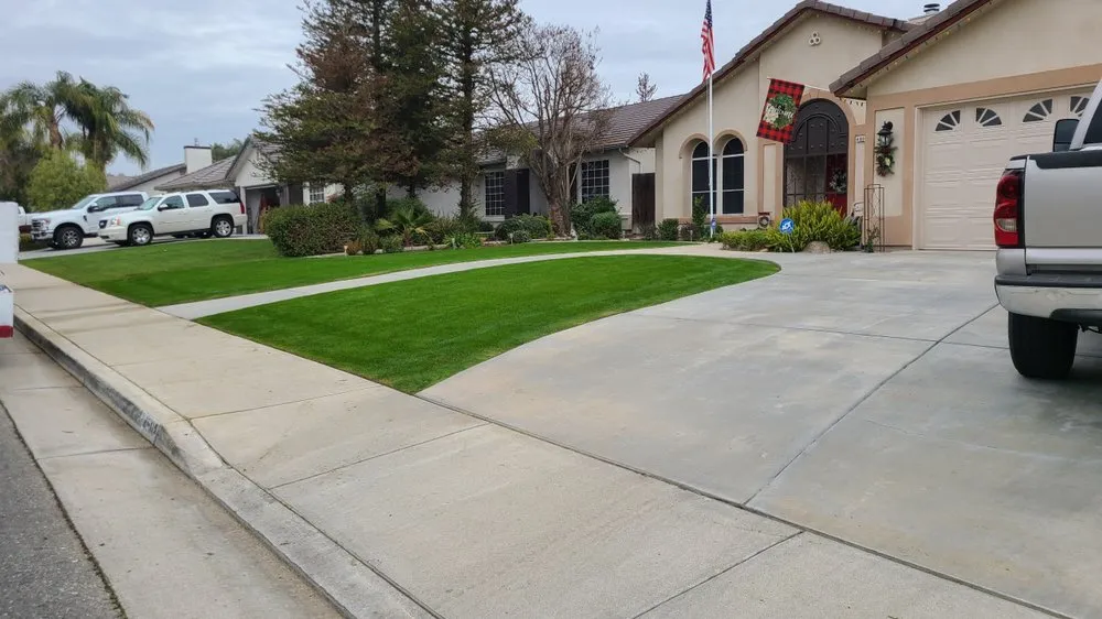 Custom lawn care service in Bakersfield, CA by A&E Gardening Service