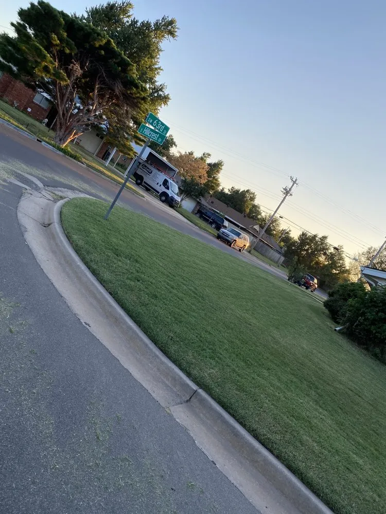 Expert yard cleanup service experts serving Oklahoma City, OK - A&E Landscaping and Mowing