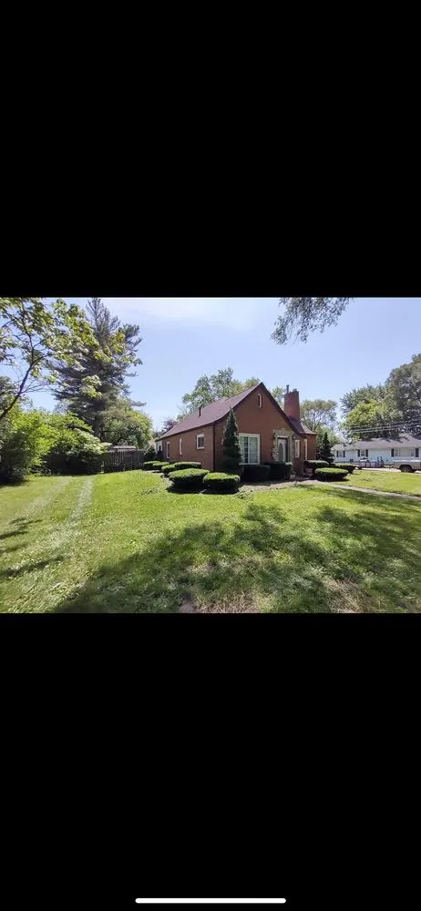 Affordable landscaping services in Saginaw, MI - A&E Lawn Care and Snow Plowing