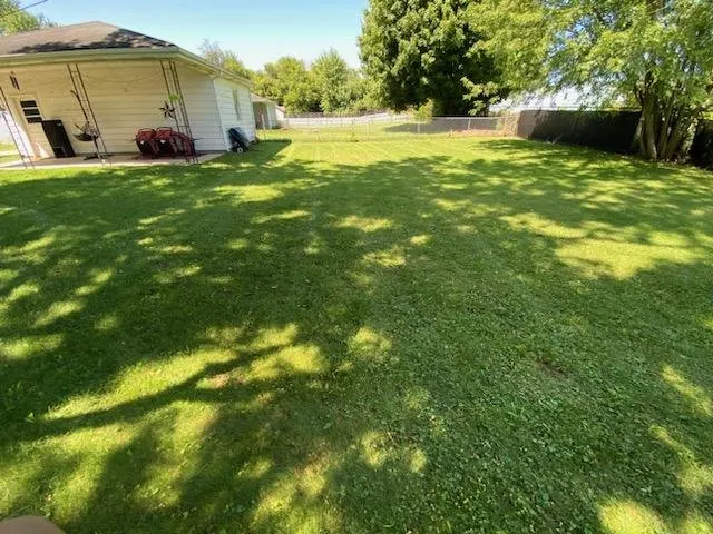 Top-rated yard cleanup service experts serving Anderson, IN - A&E Lawn Care