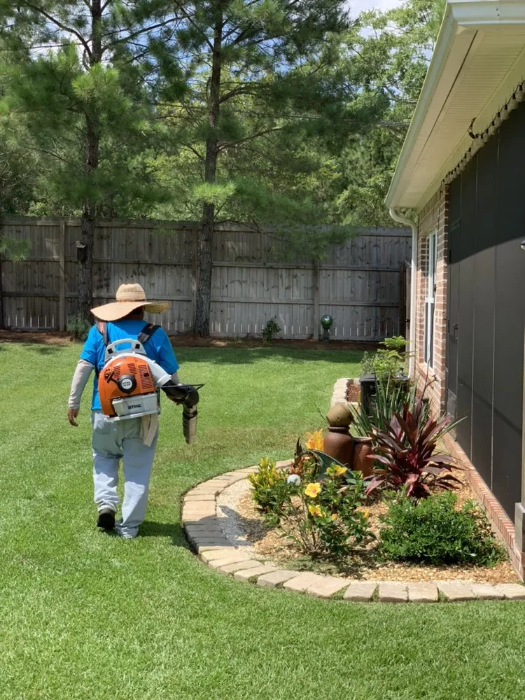 Local yard maintenance experts serving Dothan, AL - A&E Lawn Care