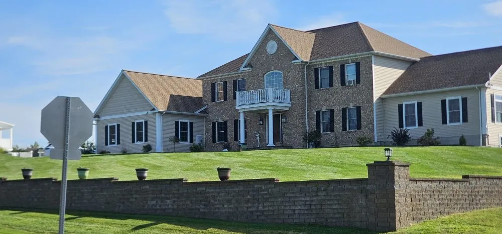 Custom yard maintenance experts serving Waterbury, CT - A&E Service