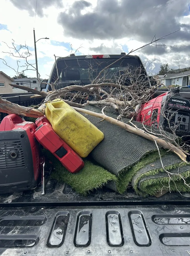 Expert yard maintenance in Oxnard, CA by AEG