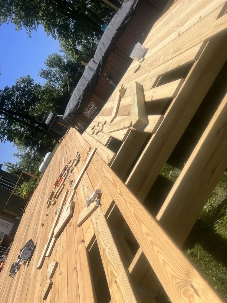 Professional lawn mowing service experts serving Hannibal, MO - AEK Landscaping