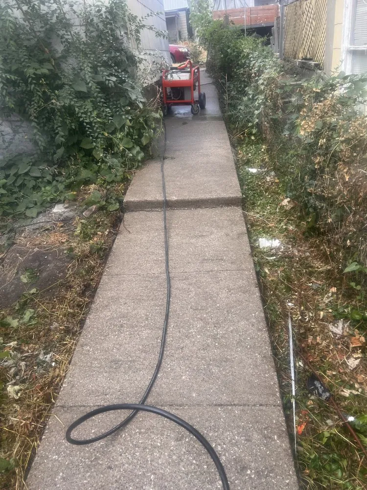 Top-rated landscaping services in Hannibal, MO - AEK Landscaping