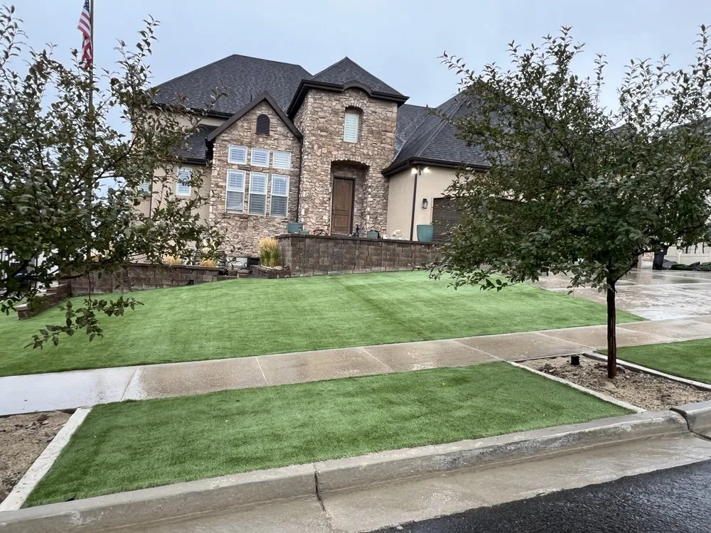 Custom landscaping services in Spanish Fork, UT by Aera Green