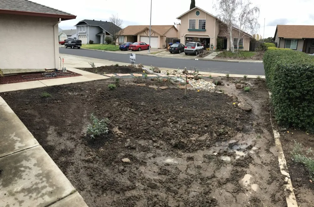 Expert garden landscaping experts serving Pittsburg, CA - Aeratorman