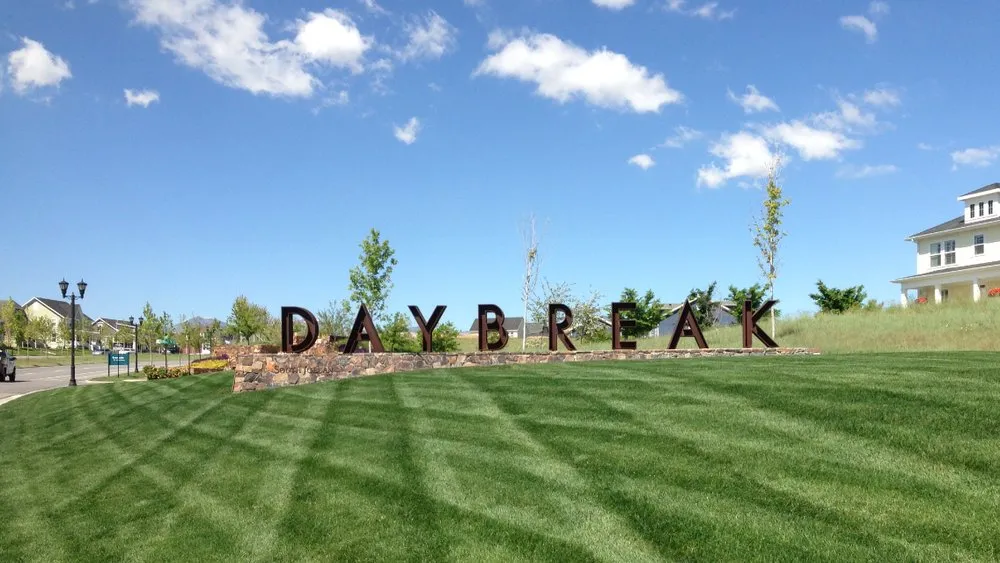 Professional yard maintenance experts serving Midvale, UT - Aeroscape Property Maintenance and Landscaping