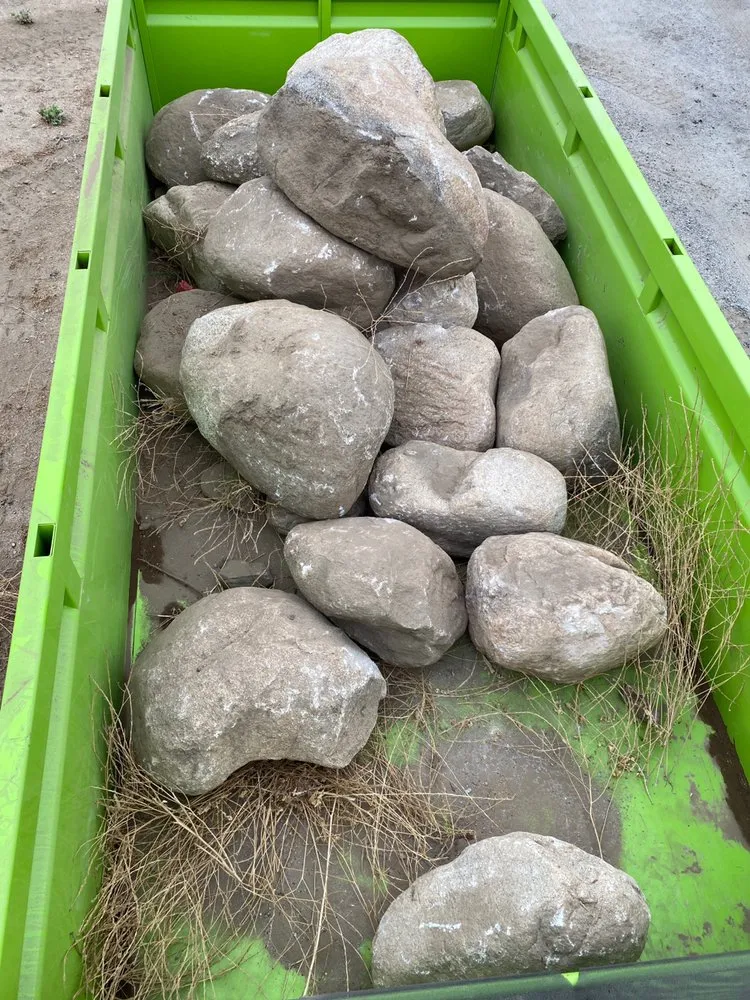 Professional yard maintenance in Hemet, CA - AES Got Rocks