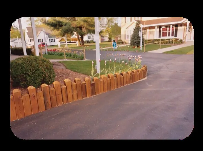 Local yard cleanup service in Holland, MI by Aesthetic Gardener