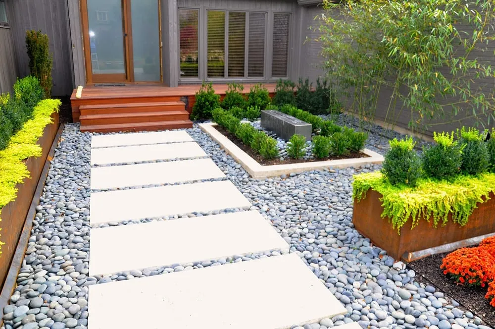 Affordable landscape design for residential properties across Kansas City, MO - Aesthetic Outdoor LLC