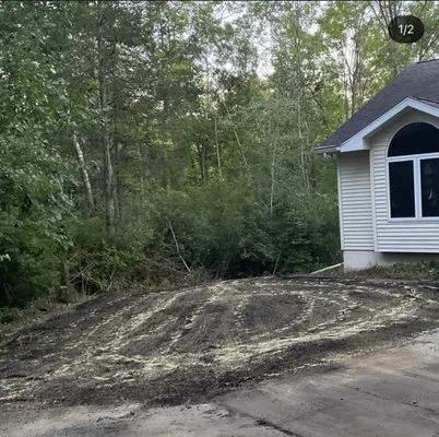 Afforable Lawn & Landscape Logo