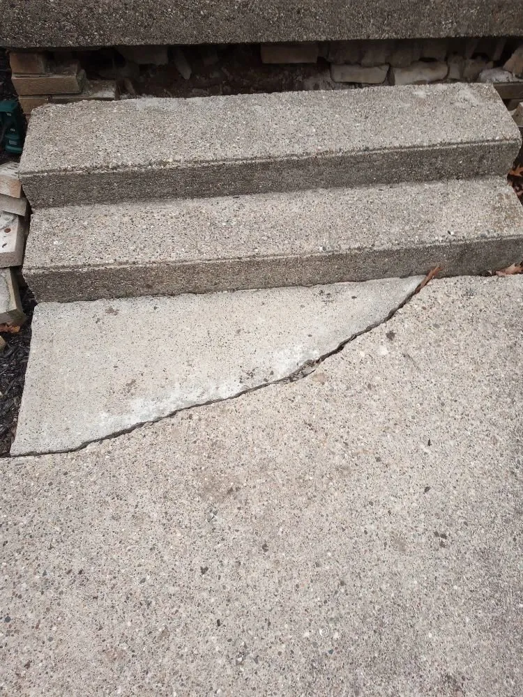 Affordable garden landscaping in Flint, MI by Affordable Concrete & landscaping solutions