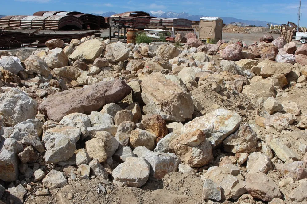 Custom residential landscaping experts serving Hesperia, CA - Affordable Decorative Rock